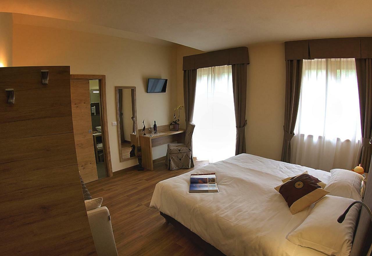 Botton D'Oro Delle Dolomiti Bed & Breakfast Vattaro Exterior photo