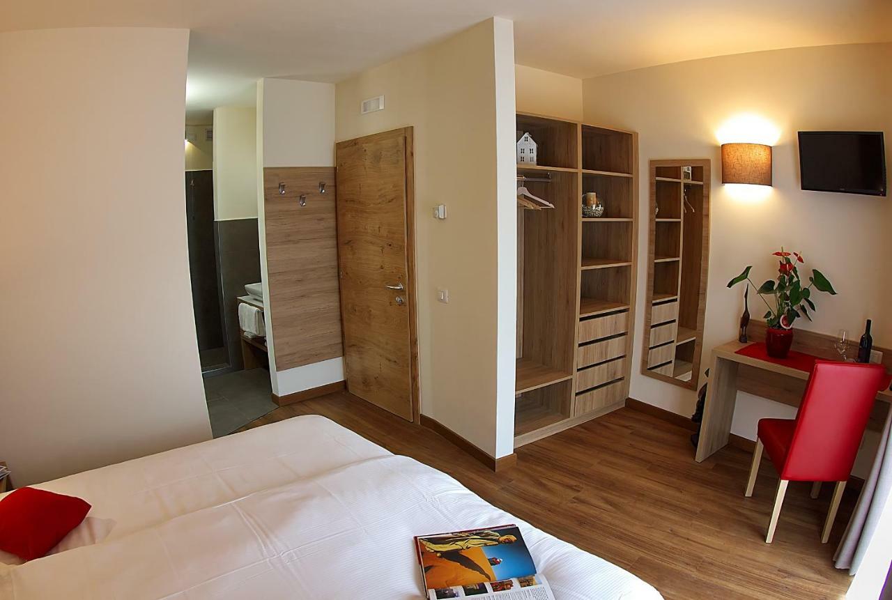 Botton D'Oro Delle Dolomiti Bed & Breakfast Vattaro Exterior photo